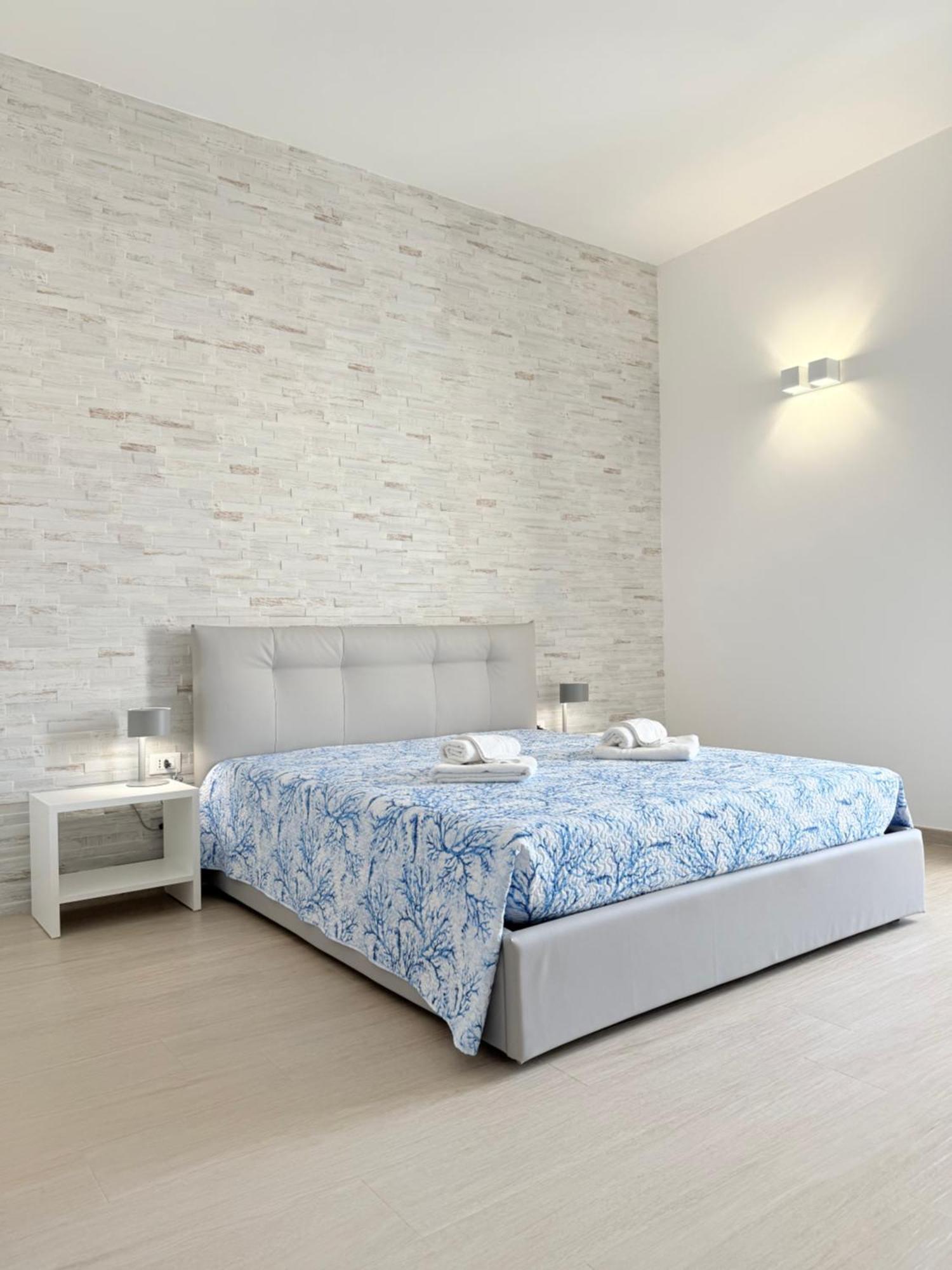 B&B Bianco Mediterraneo Torre Ovo Exteriör bild